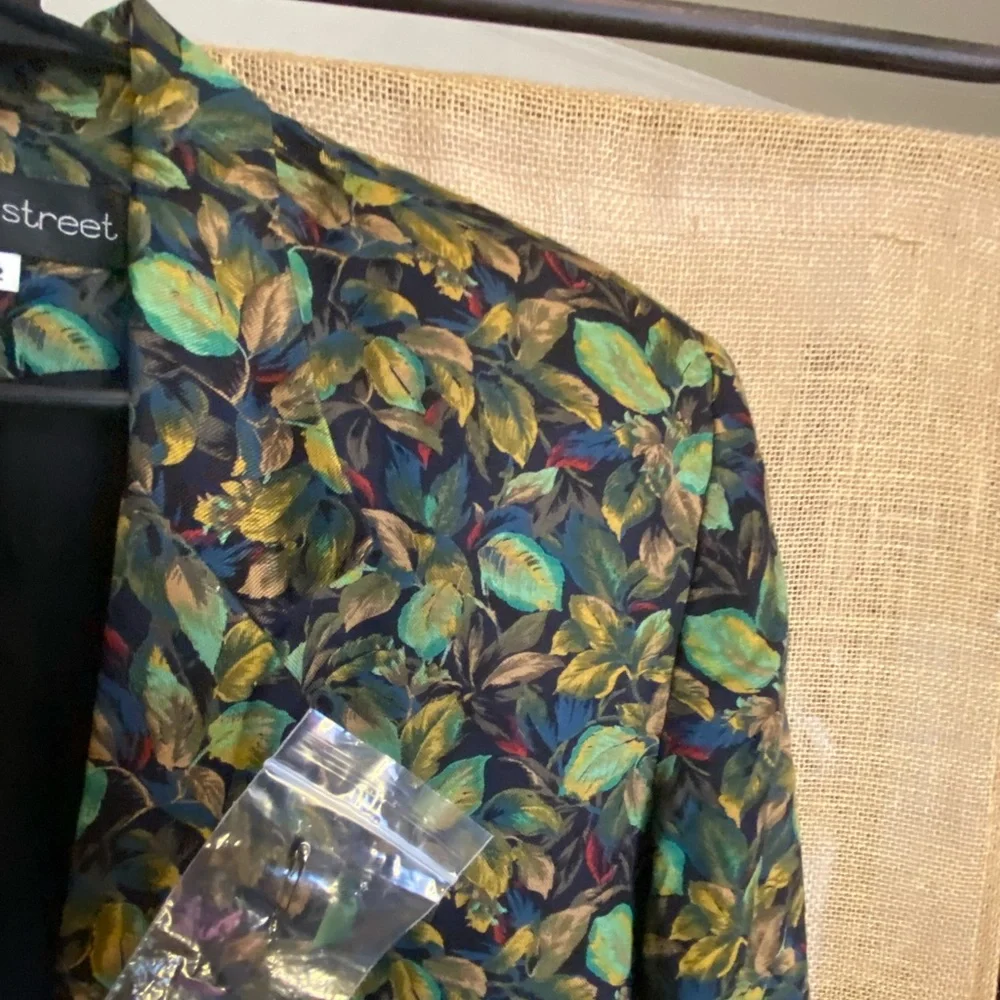 Vintage Floral Blazer - Picture 10 of 11